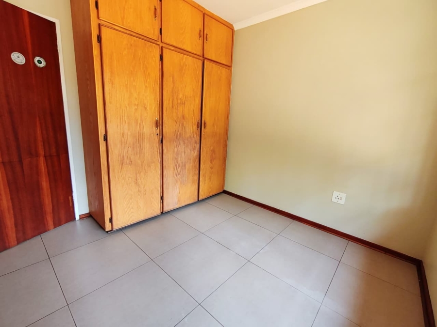 3 Bedroom Property for Sale in Kannoniers Park North West